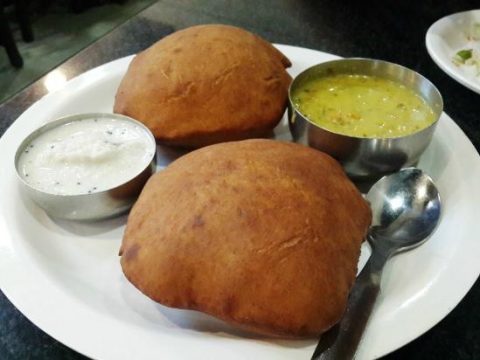 Mangalore Buns - Fluffy, Sweetish, Crispy, Deep Fried