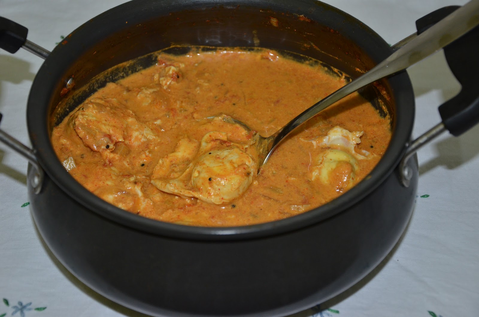 Egg drop curry